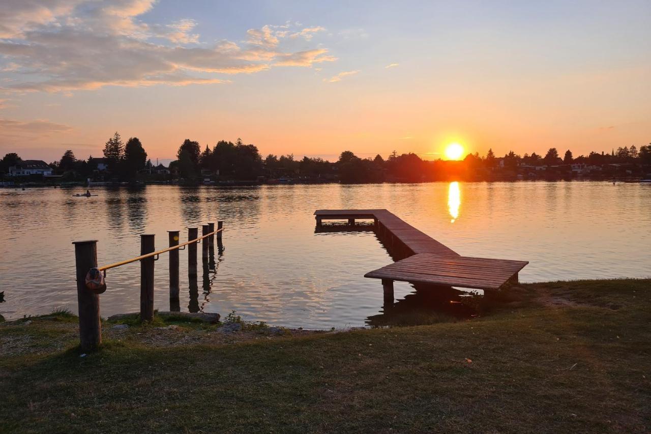 Hauszeit - Zeit Fuer Dich - Zeit Am See Neufeld an der Leitha Exterior foto
